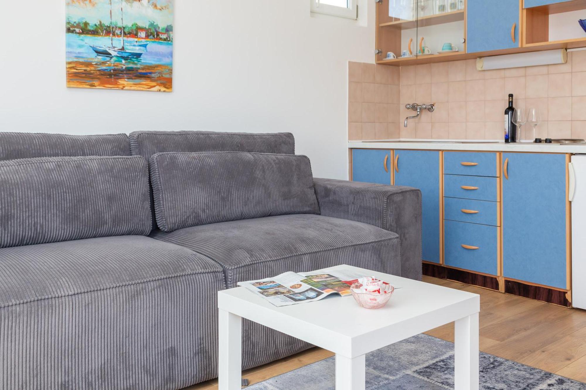 Apartments Near Central Beach With Free Parking Makarska Eksteriør billede