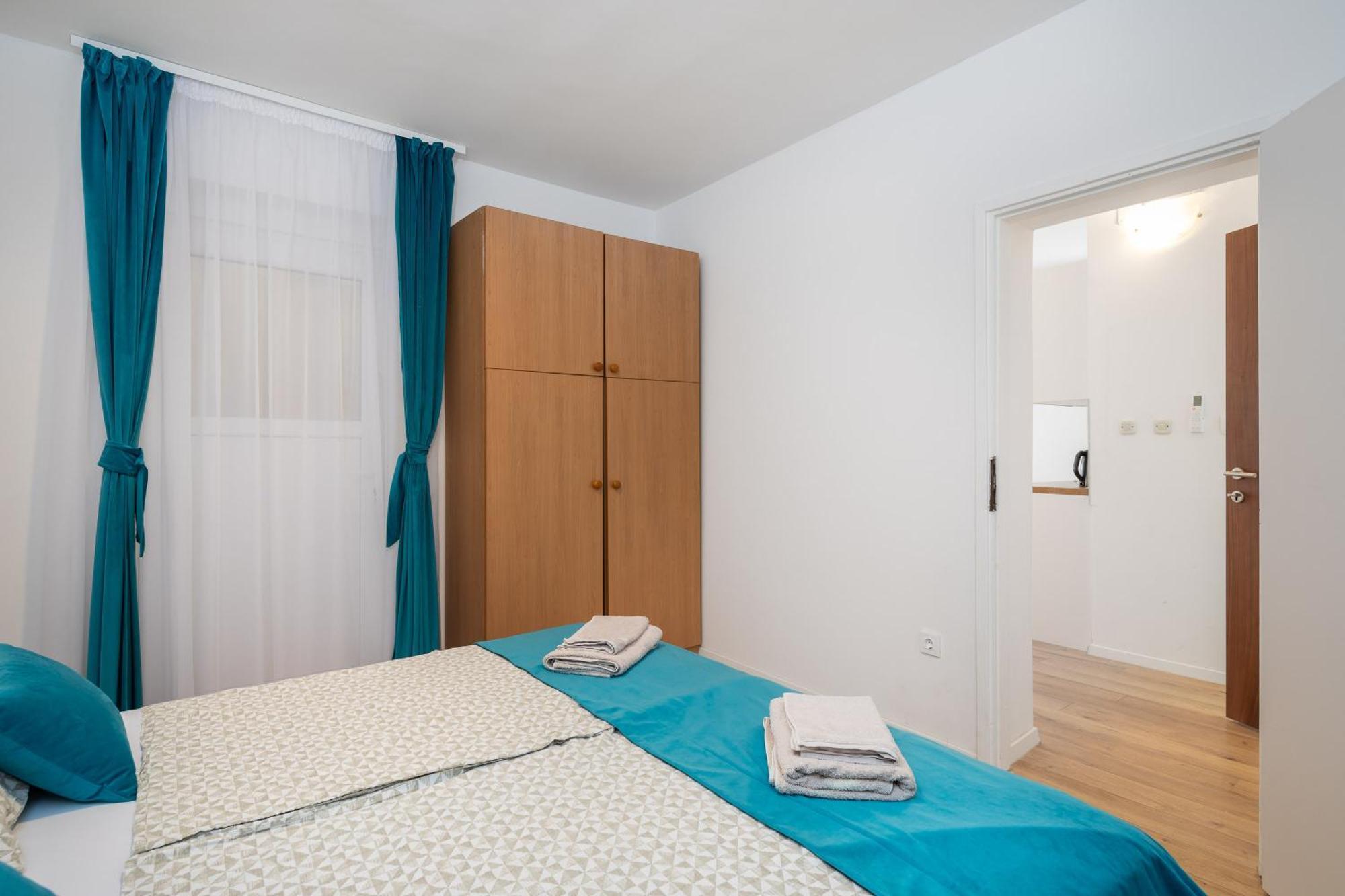 Apartments Near Central Beach With Free Parking Makarska Værelse billede