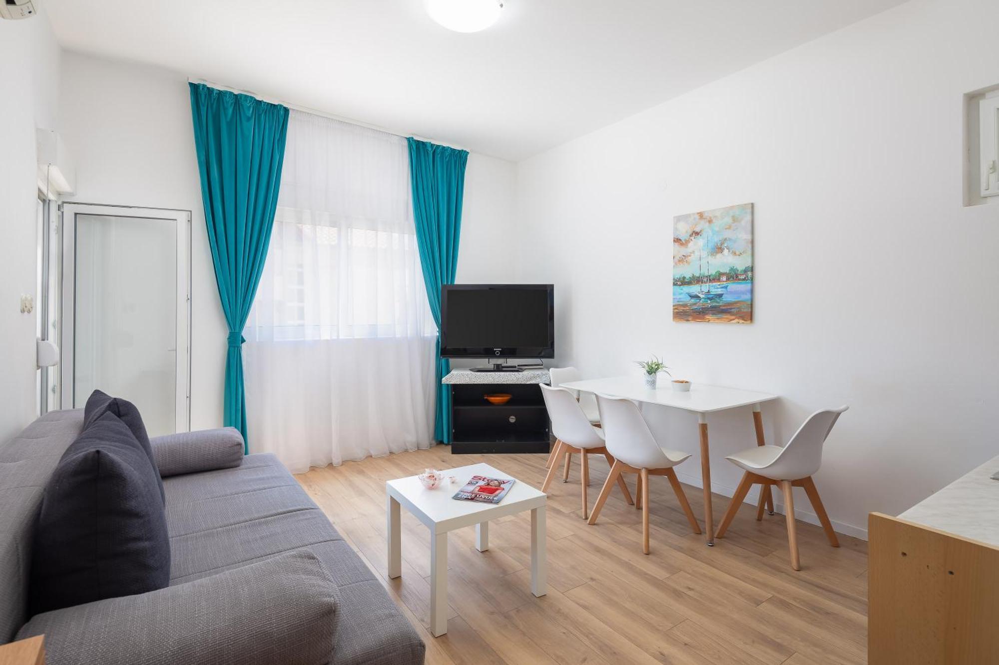 Apartments Near Central Beach With Free Parking Makarska Værelse billede