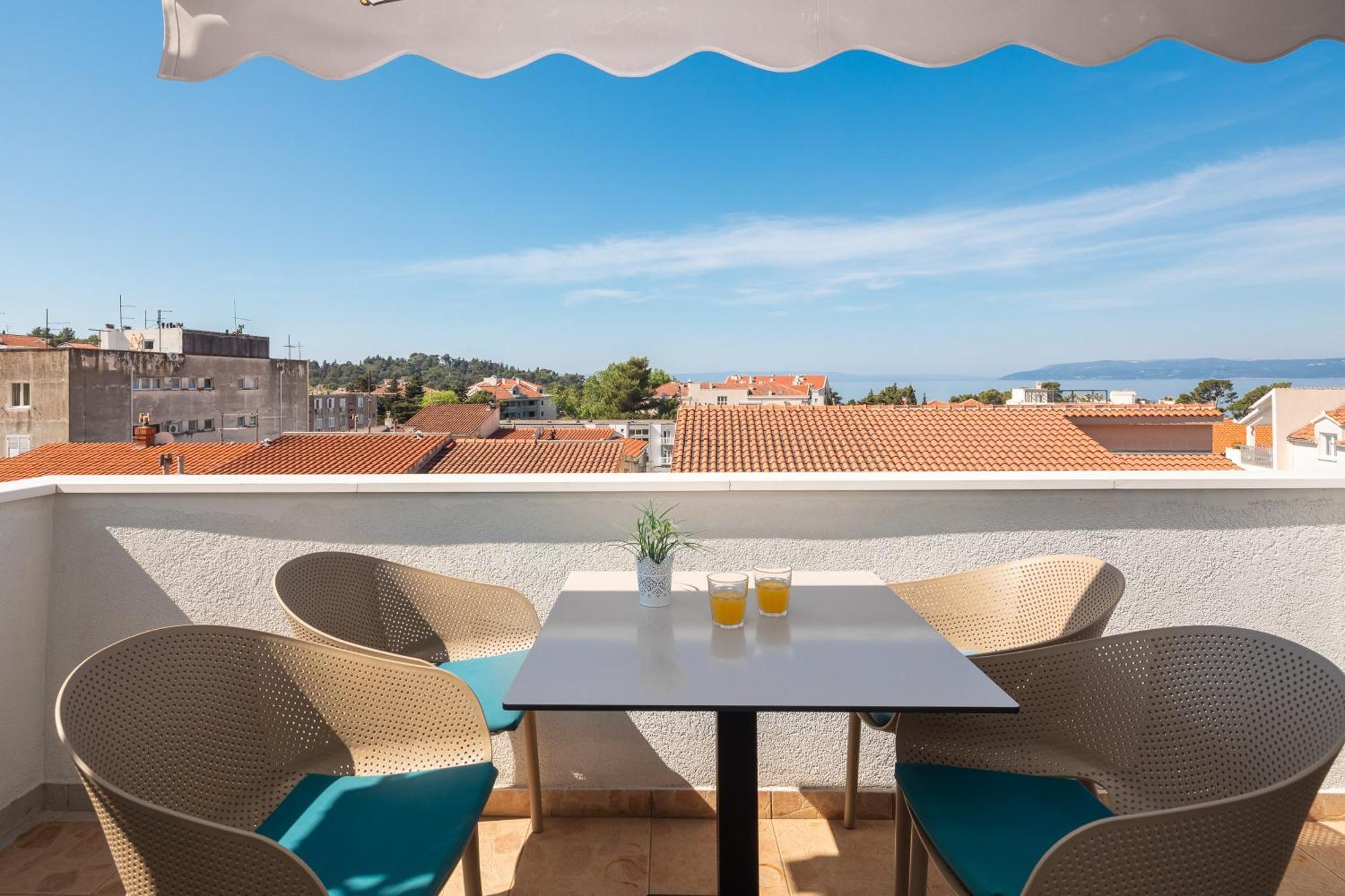 Apartments Near Central Beach With Free Parking Makarska Eksteriør billede